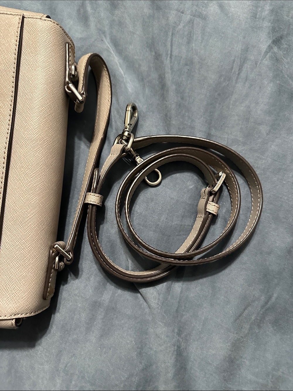 Michael Kors Structured Top-Handle Women’s Bag - Picture 6 of 9